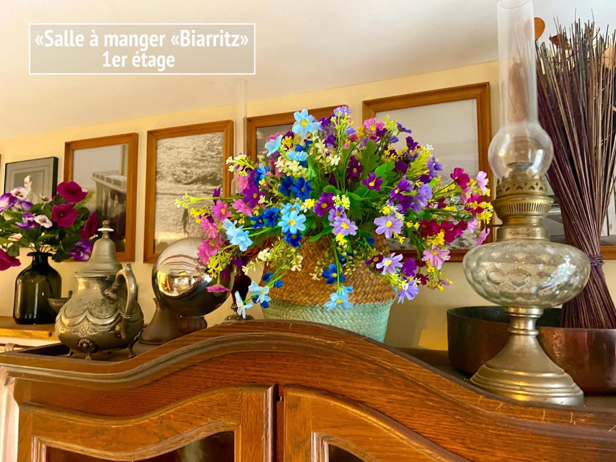 Villa Merkel - 27 Pers - 11 Chambr - 10 Wc - Piscine アングレット エクステリア 写真