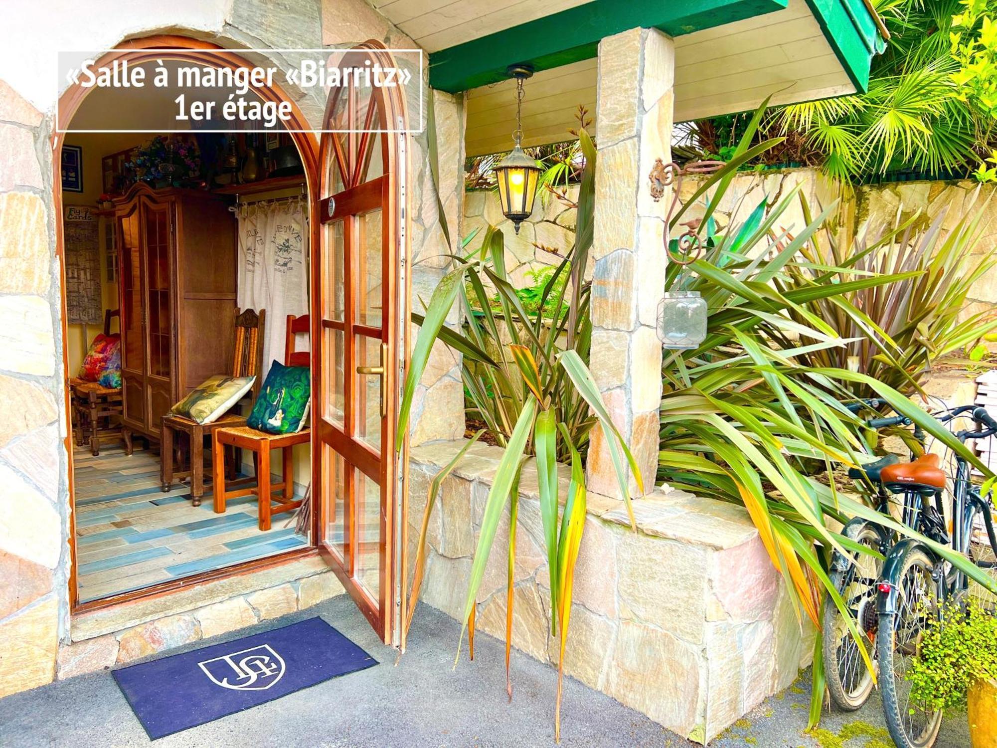 Villa Merkel - 27 Pers - 11 Chambr - 10 Wc - Piscine アングレット エクステリア 写真